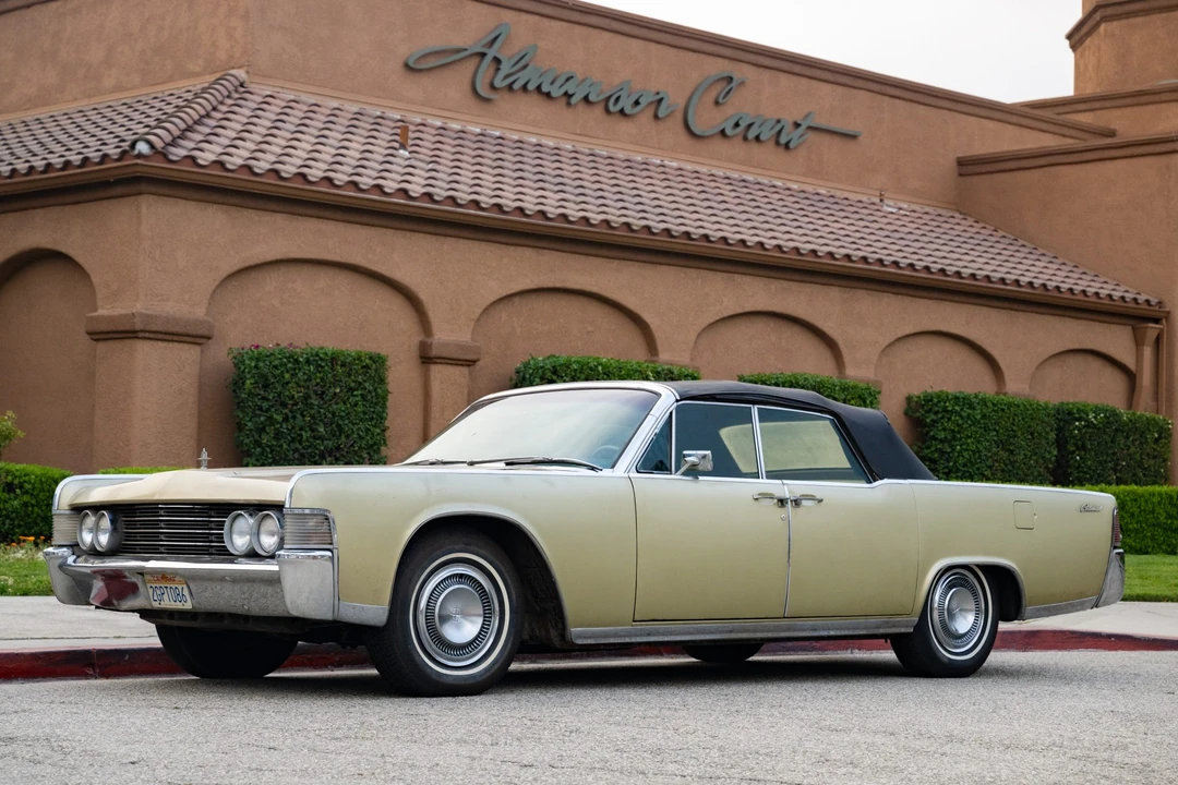 1965 Lincoln Continental 4th Gen - Image 3 of 31