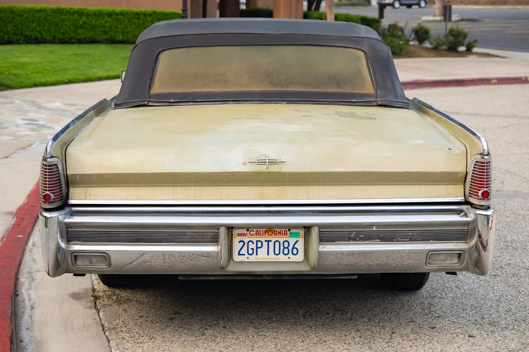 1965 Lincoln Continental 4th Gen - Image 10 of 31