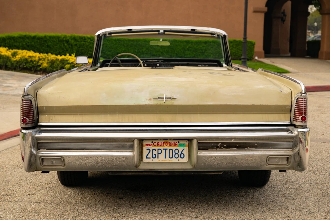 1965 Lincoln Continental 4th Gen - Image 26 of 31