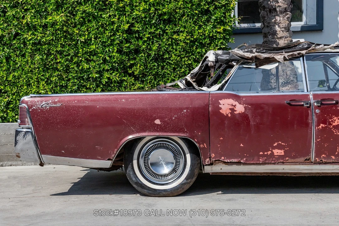 1965 Lincoln Continental 4th Gen - Image 15 of 31