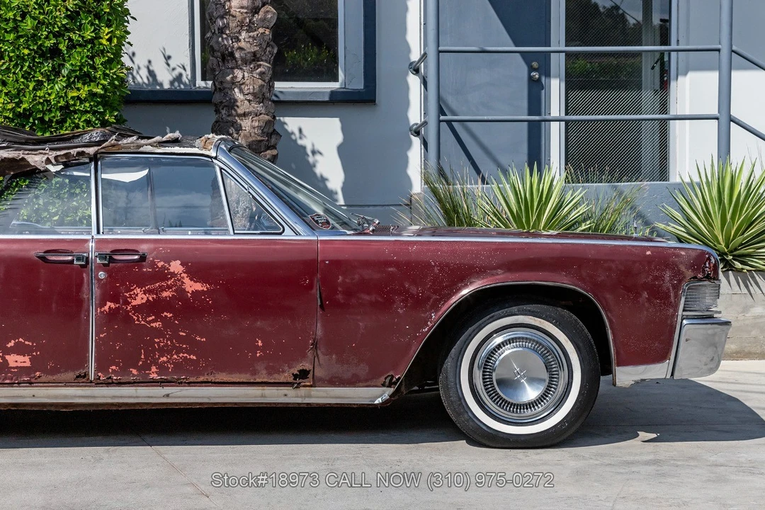 1965 Lincoln Continental 4th Gen - Image 14 of 31