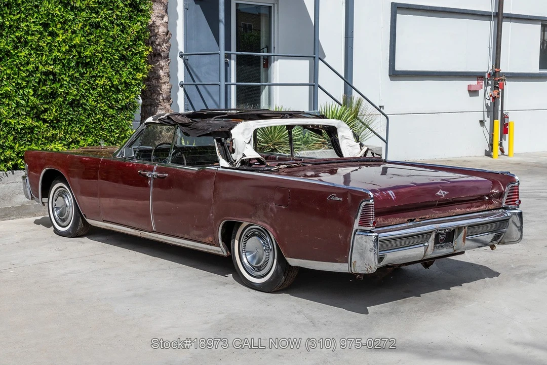 1965 Lincoln Continental 4th Gen - Image 8 of 31