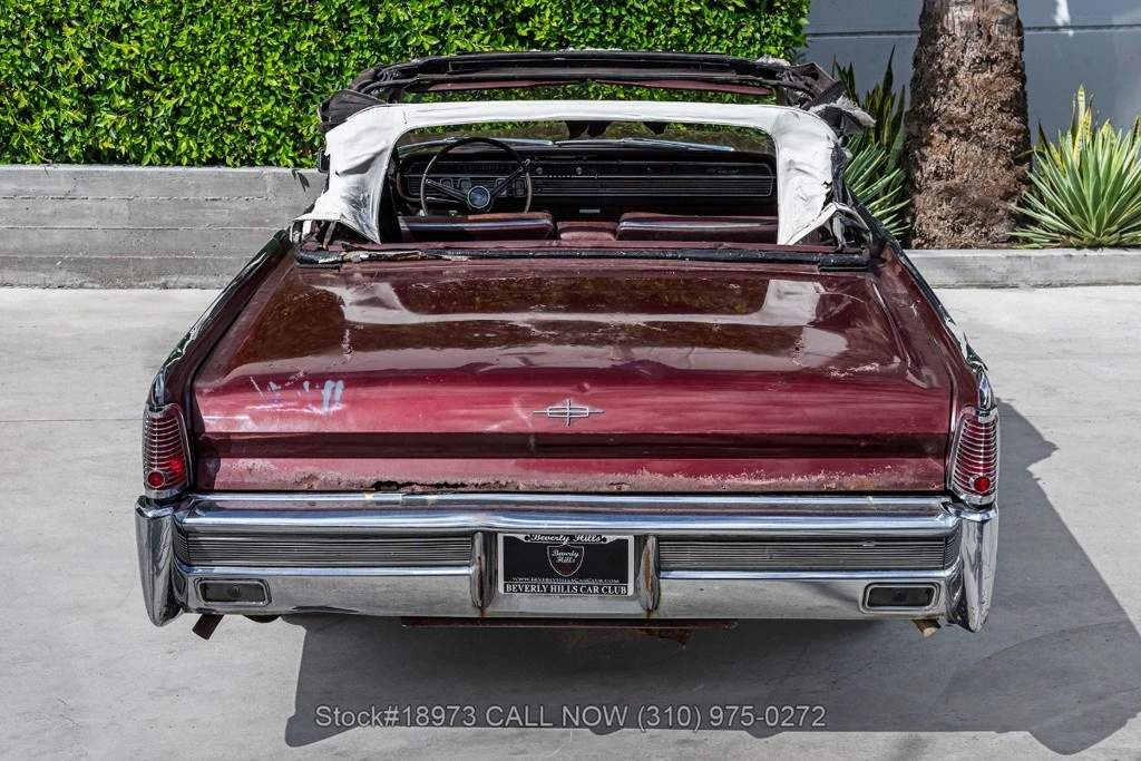 1965 Lincoln Continental 4th Gen - Image 6 of 12