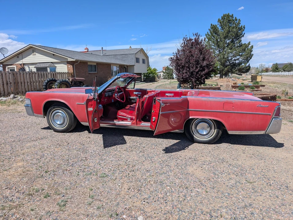 1965 Lincoln Continental 4th Gen - Image 13 of 31