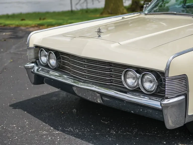 1965 Lincoln Continental 4th Gen - Image 8 of 13