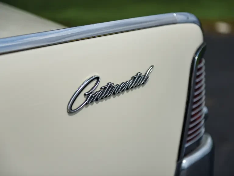 1965 Lincoln Continental 4th Gen - Image 6 of 13