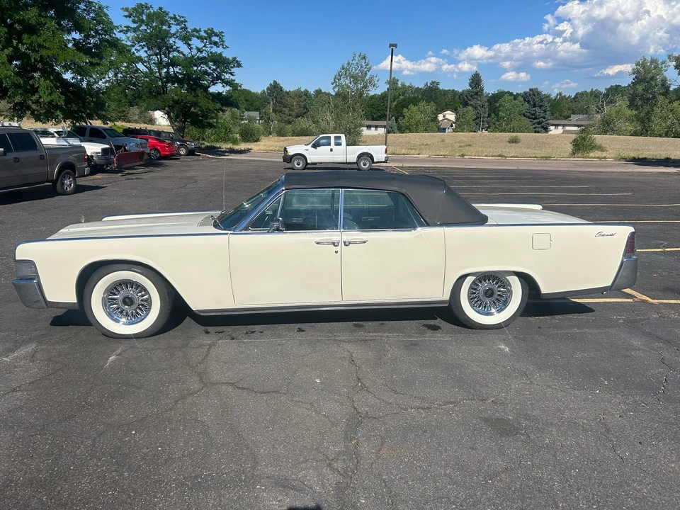 1965 Lincoln Continental 4th Gen - Image 20 of 31