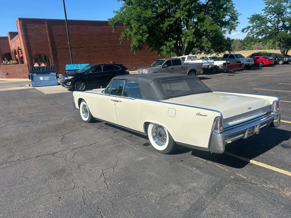 1965 Lincoln Continental 4th Gen - Image 18 of 31