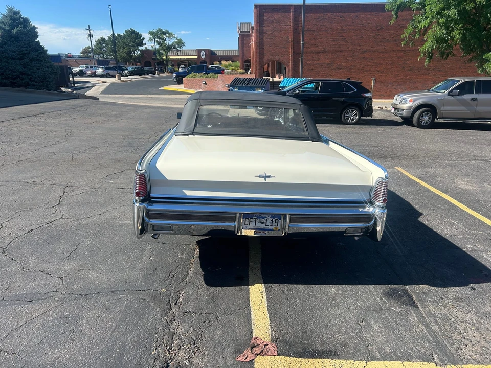 1965 Lincoln Continental 4th Gen - Image 17 of 31
