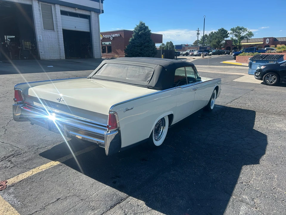 1965 Lincoln Continental 4th Gen - Image 13 of 31