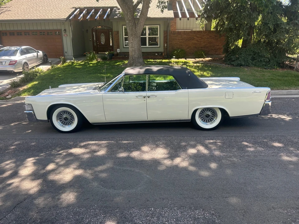 1965 Lincoln Continental 4th Gen - Image 19 of 31