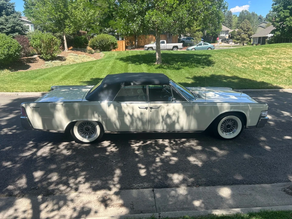 1965 Lincoln Continental 4th Gen - Image 11 of 31