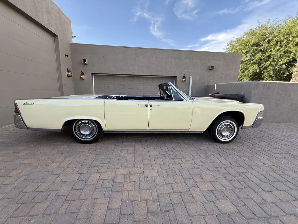 1965 Lincoln Continental 4th Gen - Image 6 of 31