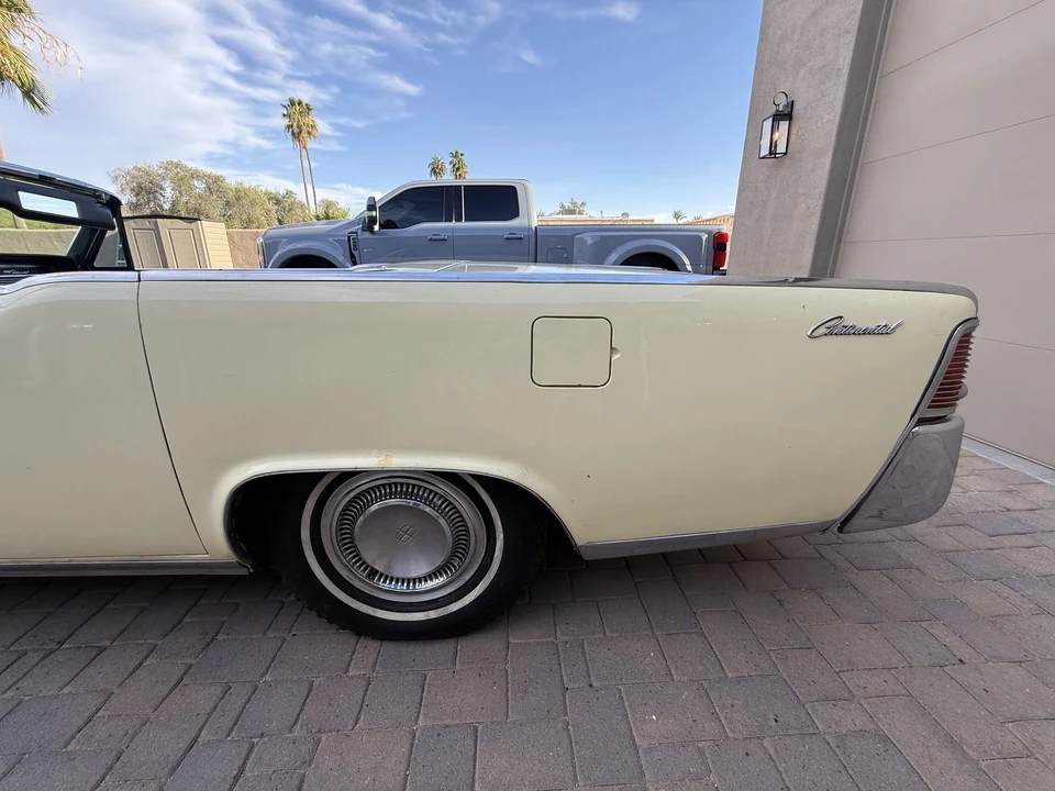 1965 Lincoln Continental 4th Gen - Image 18 of 31