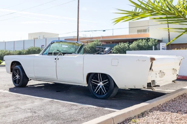 1965 Lincoln Continental 4th Gen - Image 2 of 9