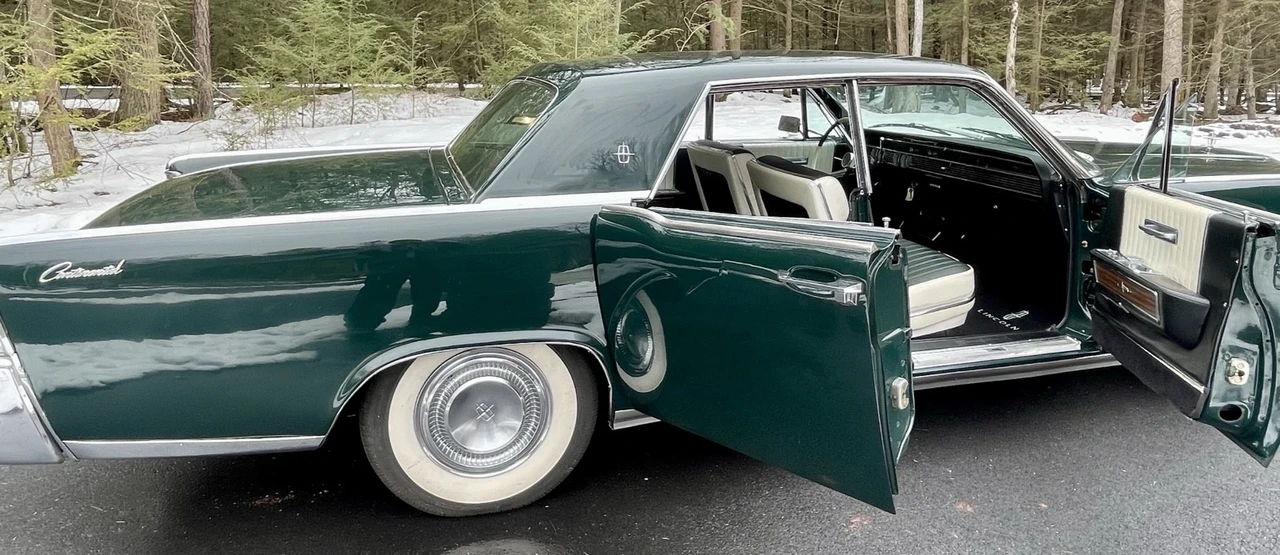 1965 Lincoln Continental 4th Gen - Image 3 of 21