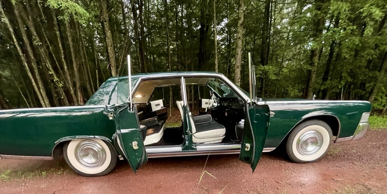 1965 Lincoln Continental 4th Gen - Image 14 of 21