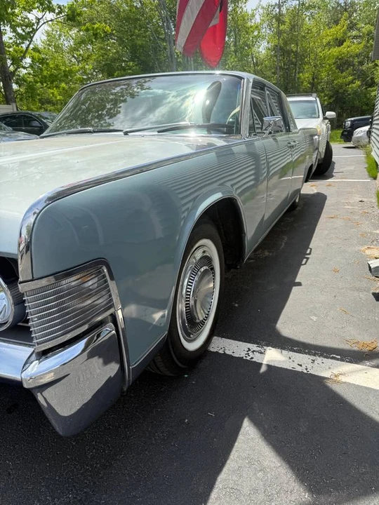 1965 Lincoln Continental 4th Gen - Image 3 of 10