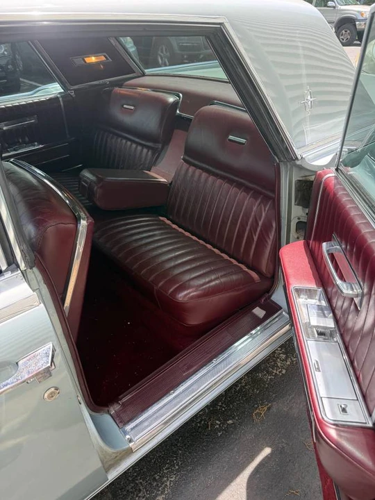 1965 Lincoln Continental 4th Gen - Image 7 of 10