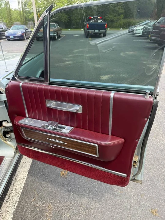 1965 Lincoln Continental 4th Gen - Image 9 of 10