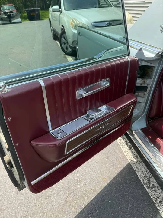 1965 Lincoln Continental 4th Gen - Image 8 of 10