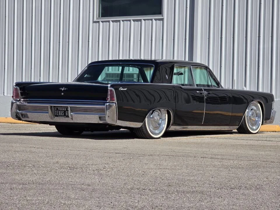 1965 Lincoln Continental 4th Gen - Image 5 of 16