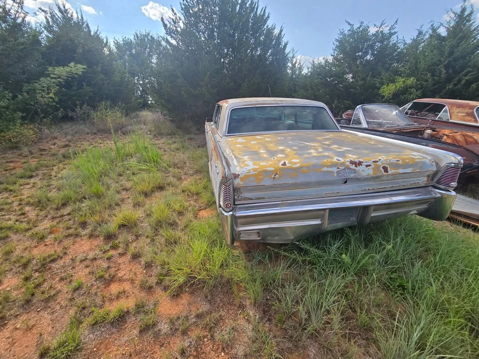 1965 Lincoln Continental 4th Gen - Image 5 of 14