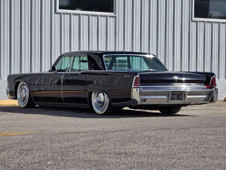 1965 Lincoln Continental 4th Gen - Image 3 of 16