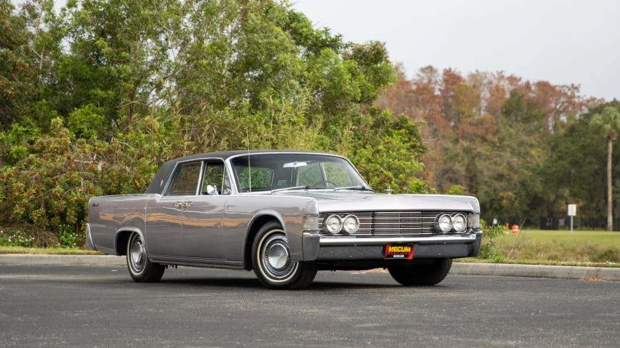 1965 Lincoln Continental 4th Gen - Image 11 of 19