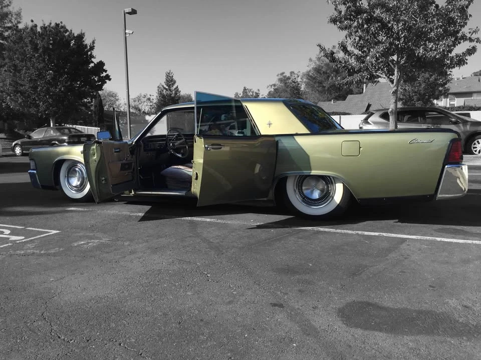1965 Lincoln Continental 4th Gen - Image 2 of 8