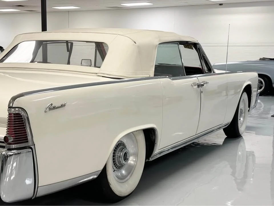 1965 Lincoln Continental 4th Gen - Image 14 of 20