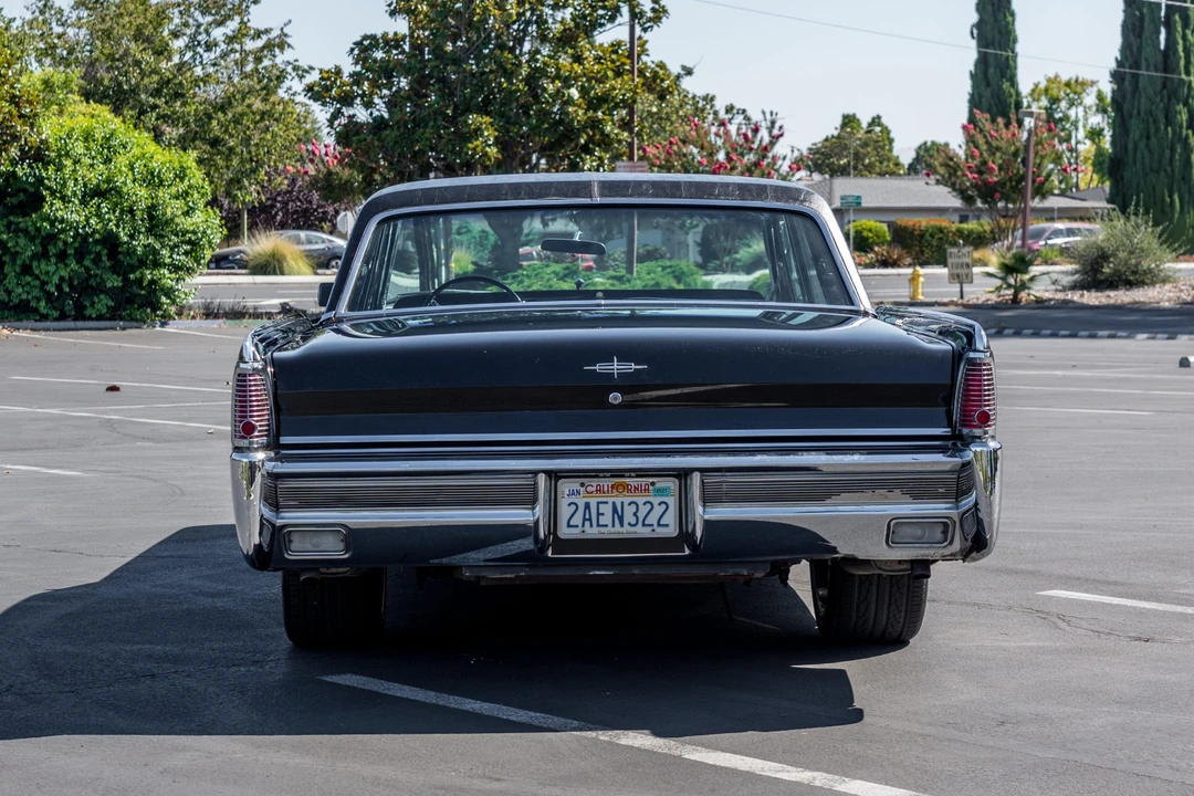 1965 Lincoln Continental 4th Gen - Image 7 of 31