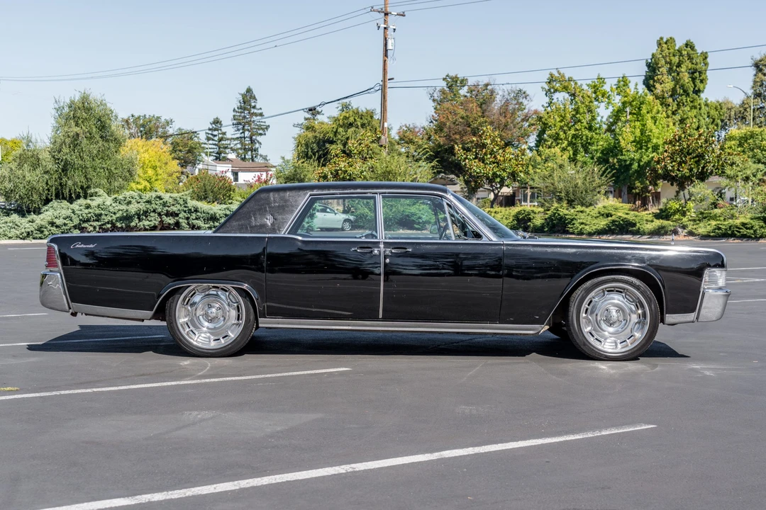 1965 Lincoln Continental 4th Gen - Image 5 of 31