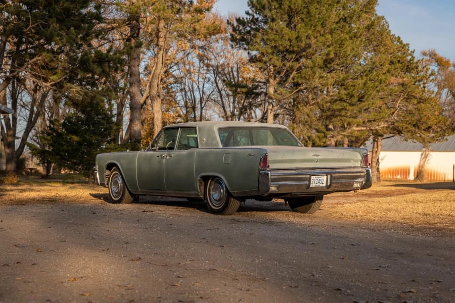 1965 Lincoln Continental 4th Gen - Image 6 of 15