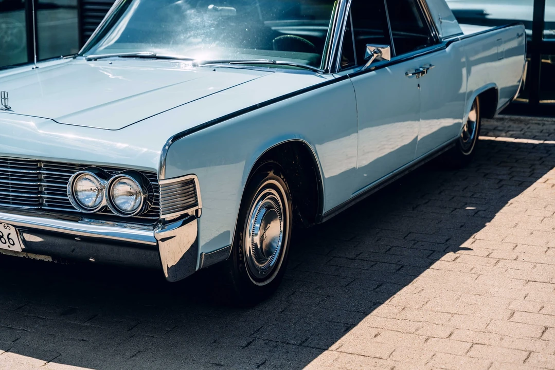 1965 Lincoln Continental 4th Gen - Image 15 of 31