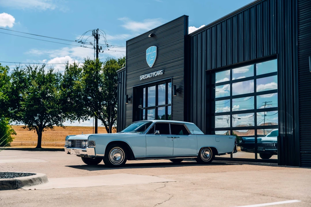 1965 Lincoln Continental 4th Gen - Image 3 of 31