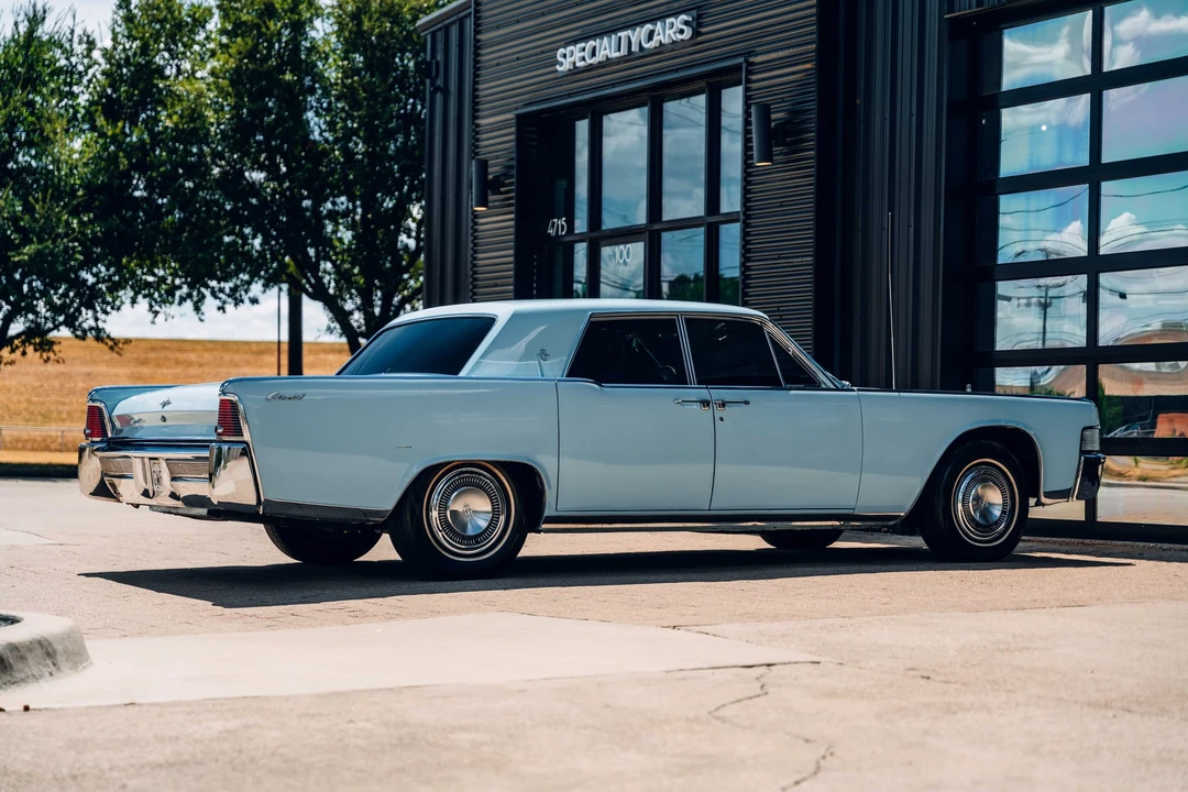 1965 Lincoln Continental 4th Gen - Image 7 of 31