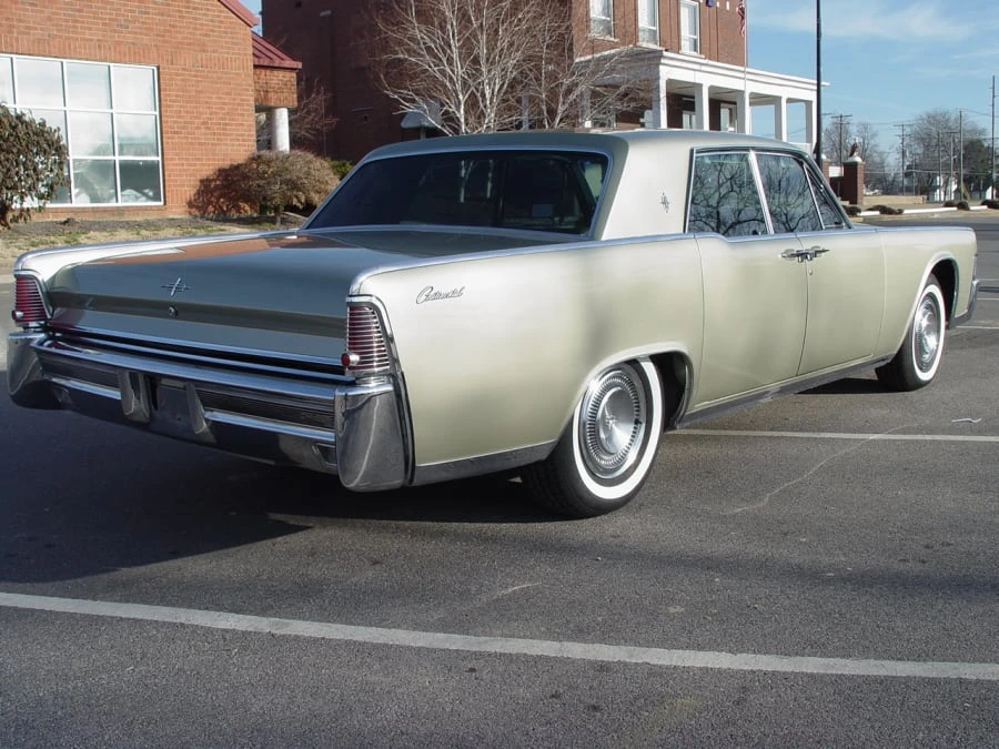 1965 Lincoln Continental 4th Gen - Image 2 of 7