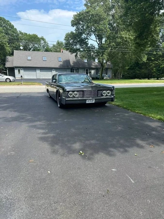 1965 Lincoln Continental 4th Gen - Image 10 of 24