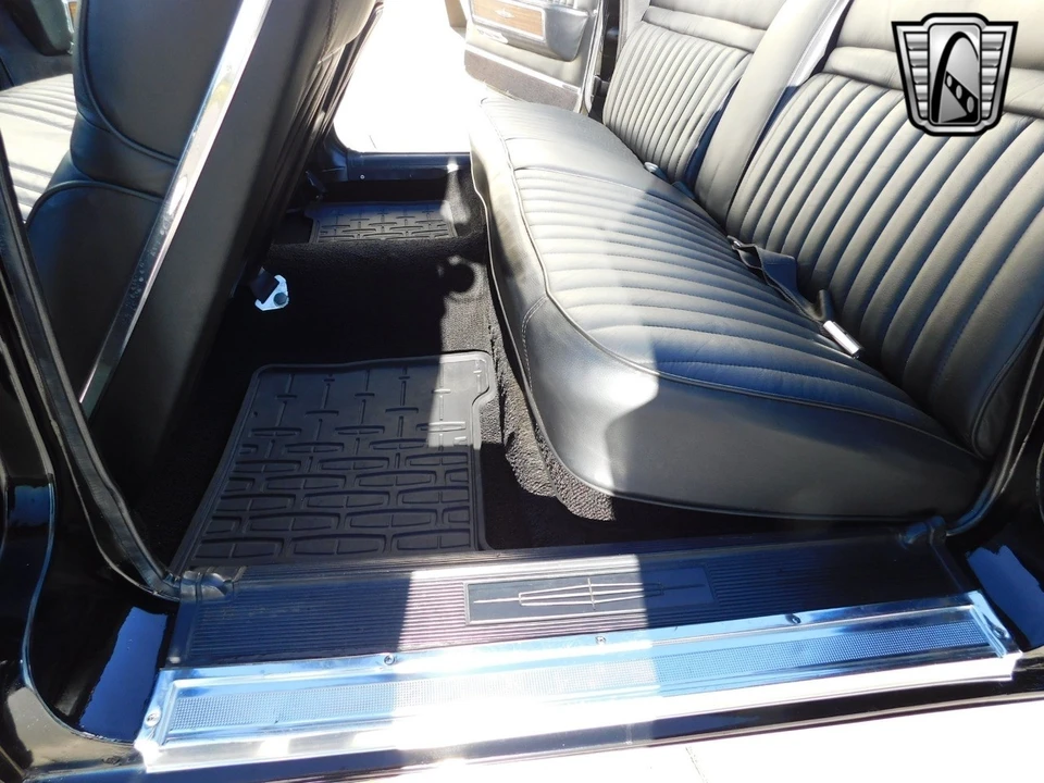 1965 Lincoln Continental 4th Gen - Image 14 of 21