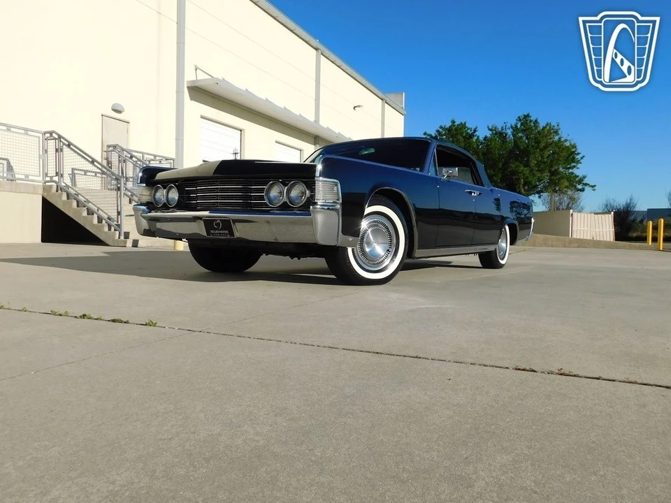 1965 Lincoln Continental 4th Gen - Image 10 of 12