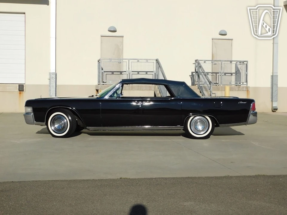 1965 Lincoln Continental 4th Gen - Image 5 of 12