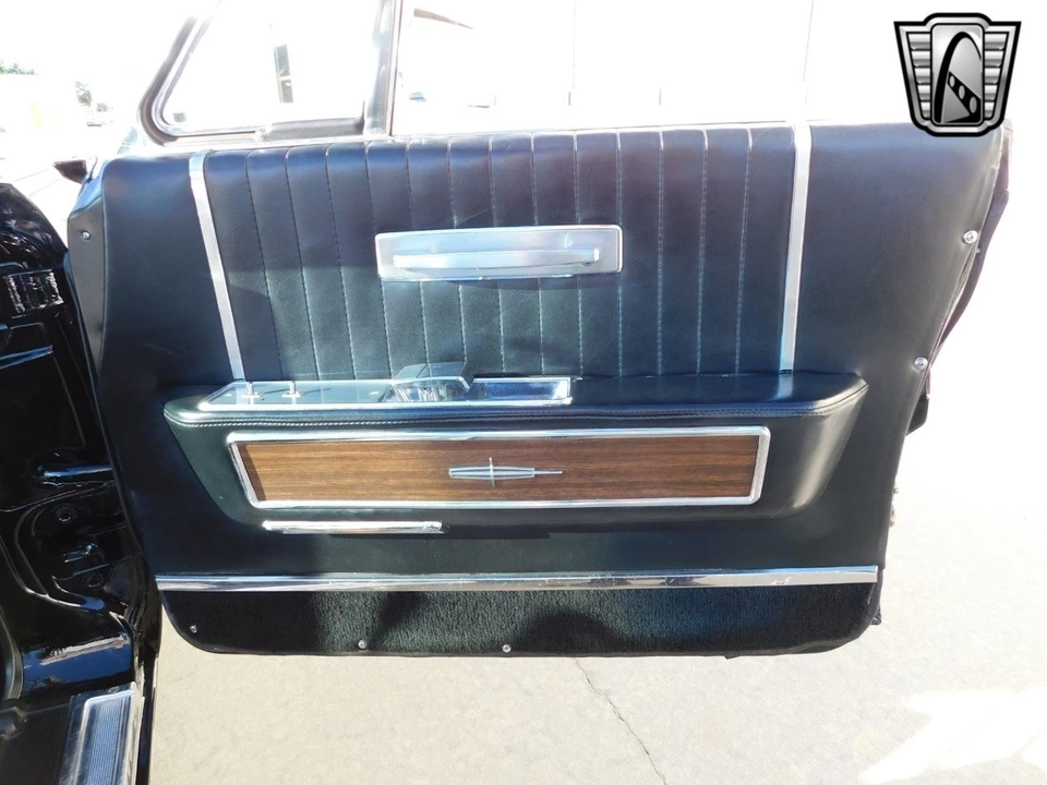 1965 Lincoln Continental 4th Gen - Image 17 of 21