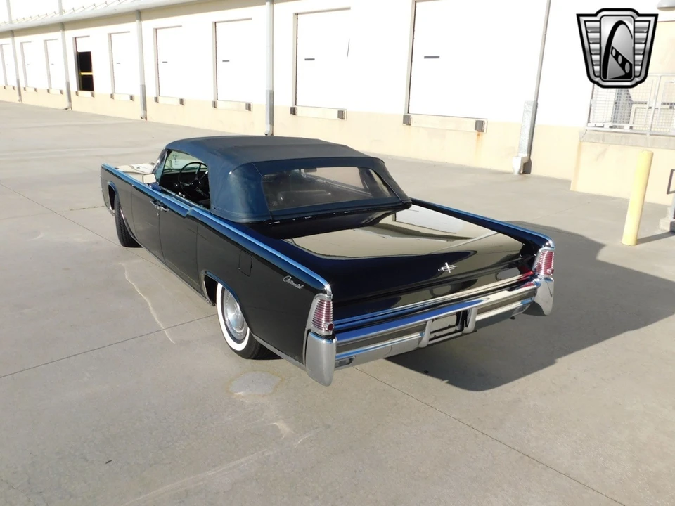 1965 Lincoln Continental 4th Gen - Image 11 of 21