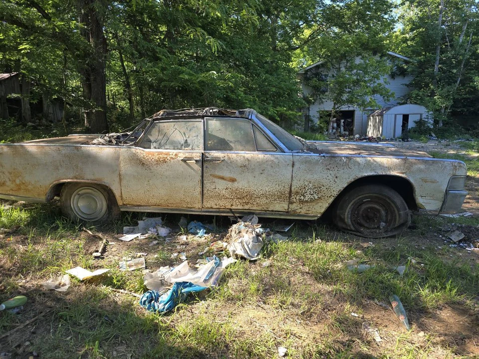 1965 Lincoln Continental 4th Gen - Image 17 of 20