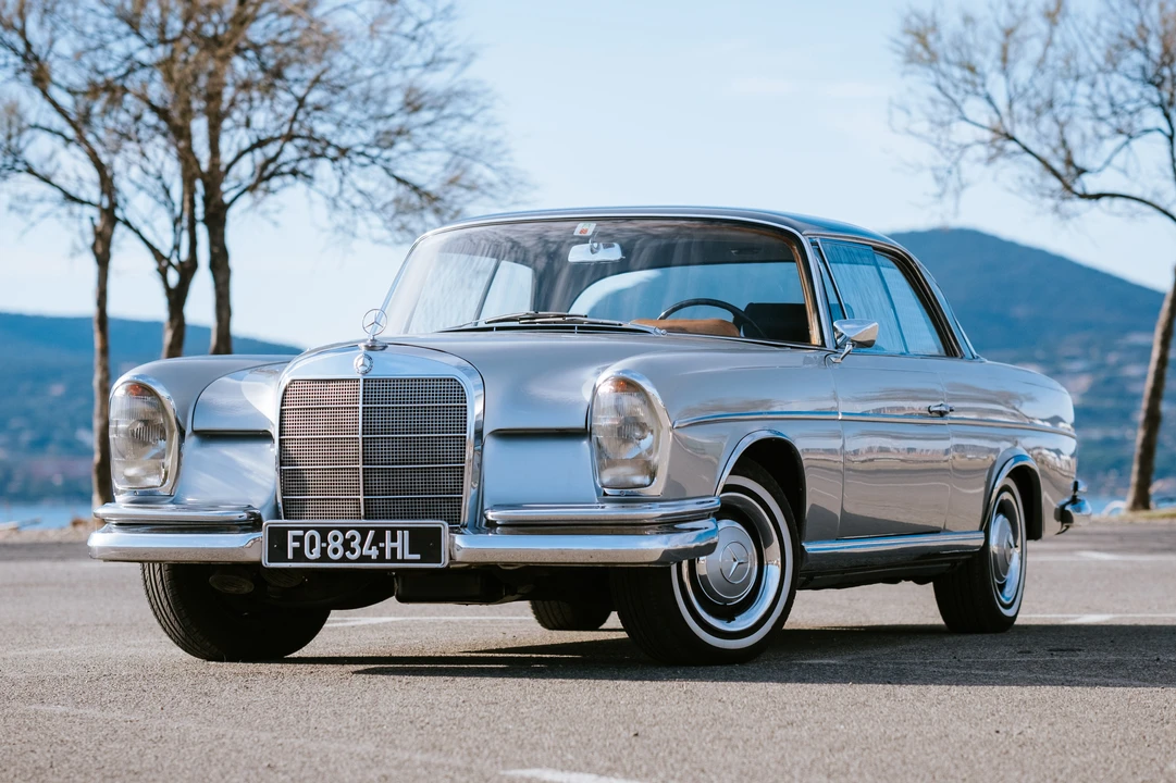 1965 Mercedes-Benz W112 - Image 2 of 31