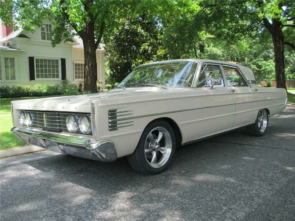 1965 Mercury Montclair - Image 2 of 5