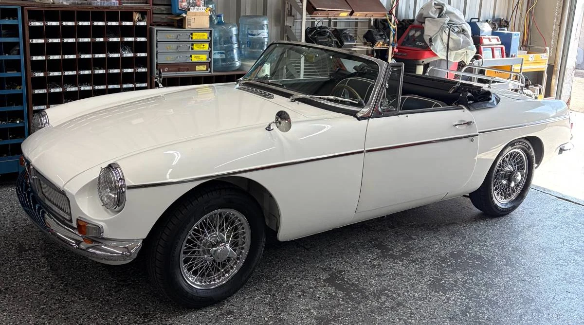 1965 MG MGB Roadster - Image 11 of 12