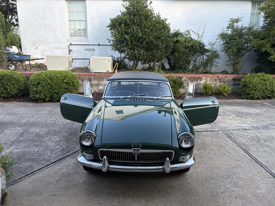 1965 MG MGB Roadster - Image 13 of 31