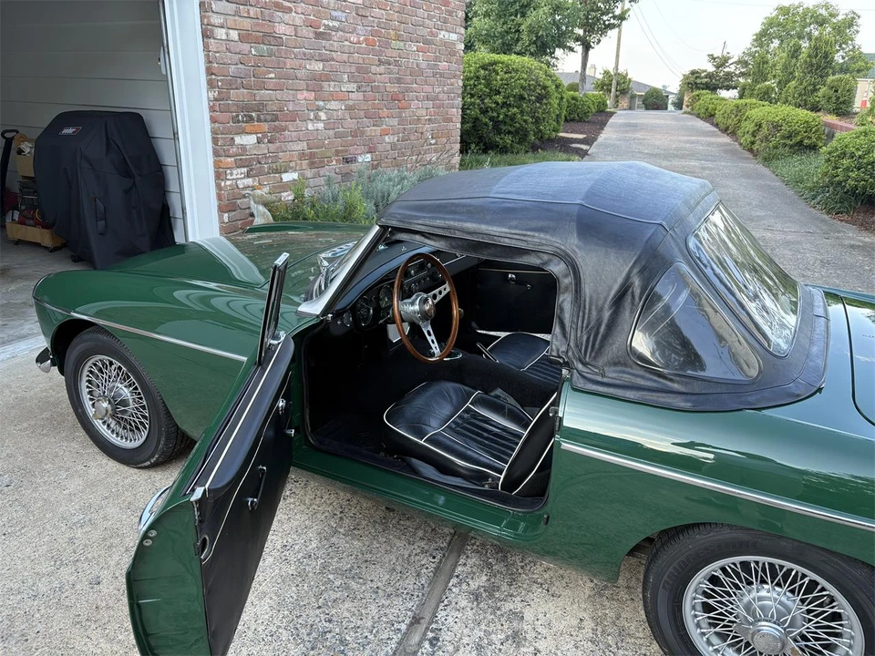 1965 MG MGB Roadster - Image 15 of 31